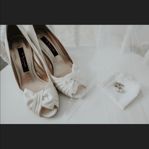 Classic Satin Peep Toe Ivory Bridal Pumps - Picture 8 of 8